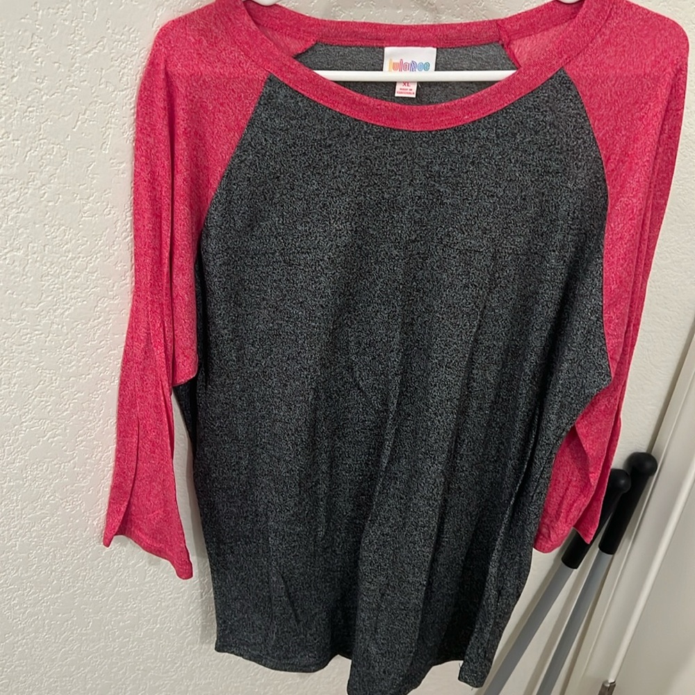 Lularoe Randy baseball tee weathered red and black/gray